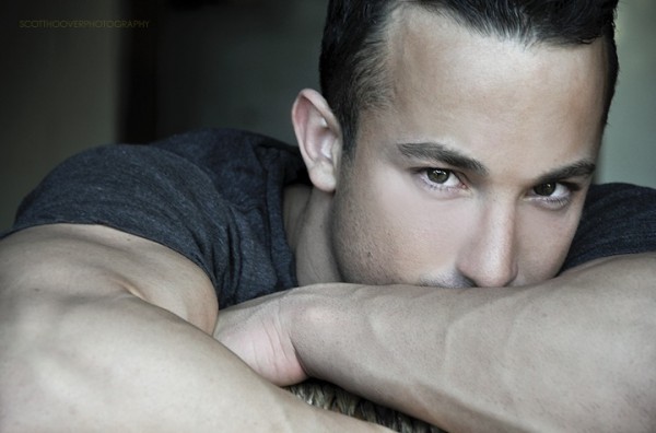 4d40b48057161 600x396 Dylan Austin Scott, 3 First Names, 1 Sexy Man