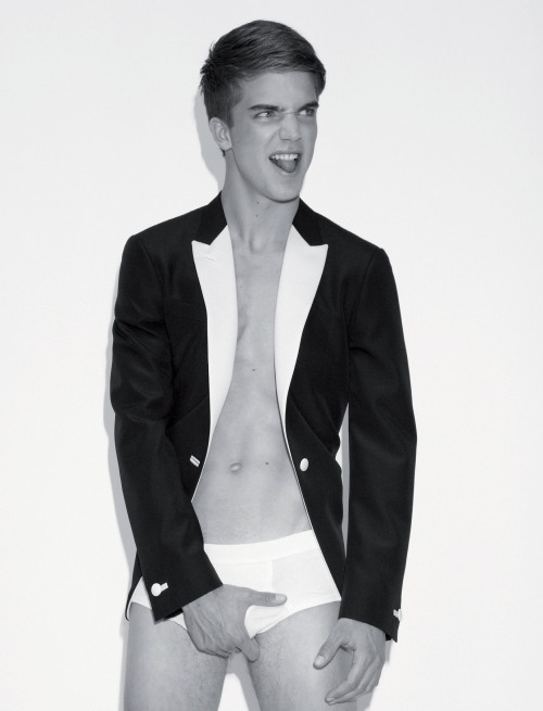 Male Model Grope Male Model Grope The Fascinating Work Of Ben Lamberty