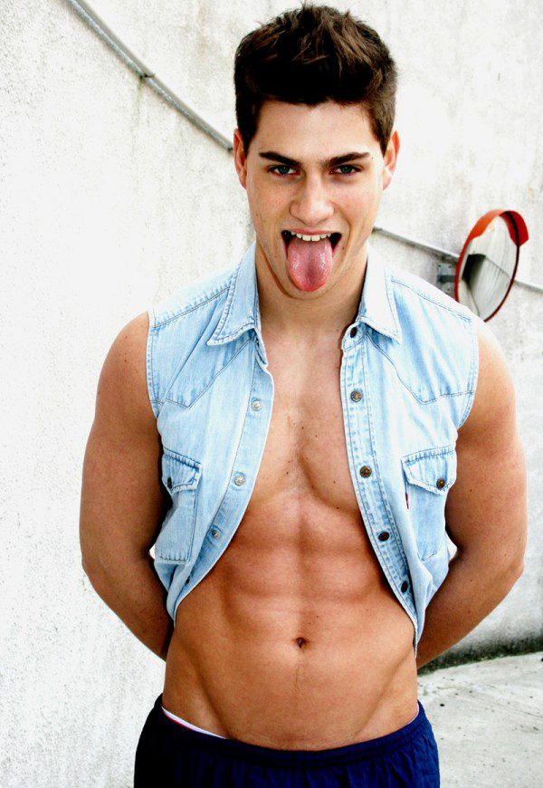 Mickael Testard - Playful and Sexy Mickael Testard7 600x870 The Delicious Mickael Testard