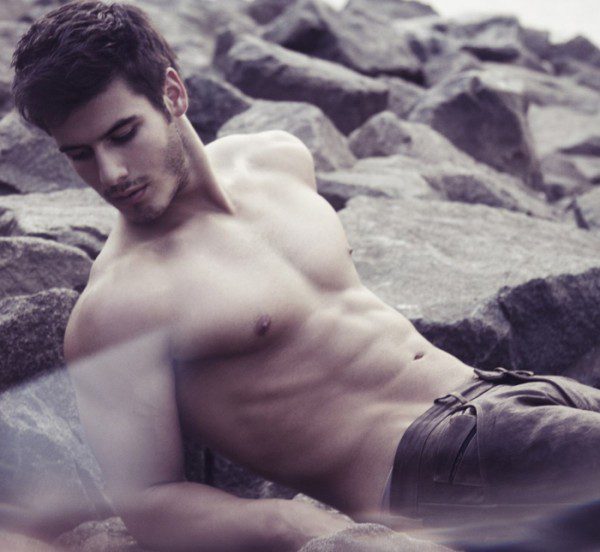 Lucas Bernardini 7 600x552 Would You Call Lucas Bernardini A Pretty Boy?