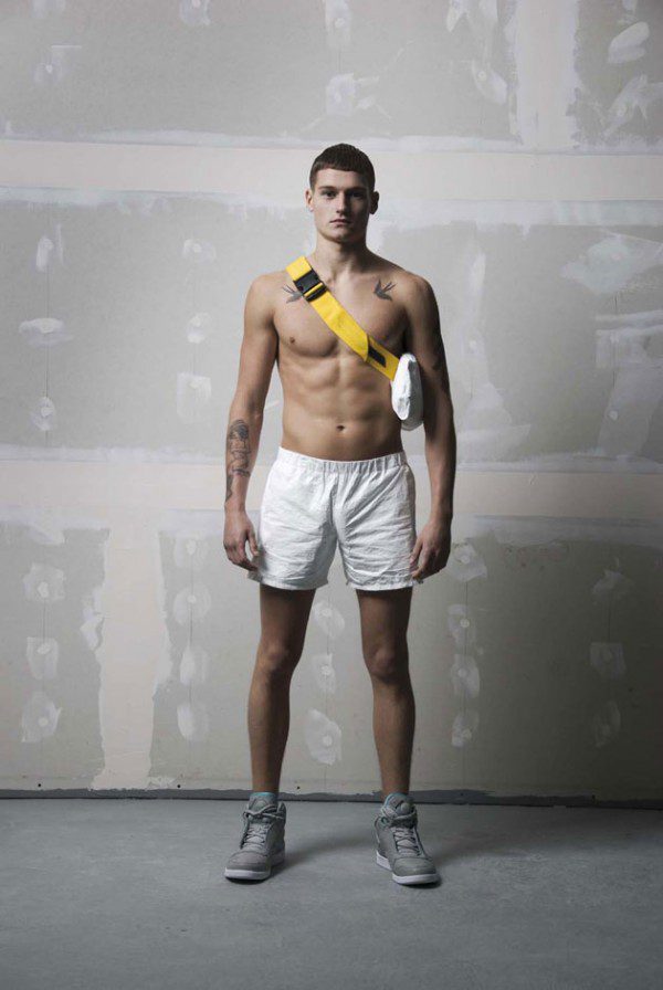 sam lawson 4 600x896 Young And Buff Sam Lawson Knows How To Please!